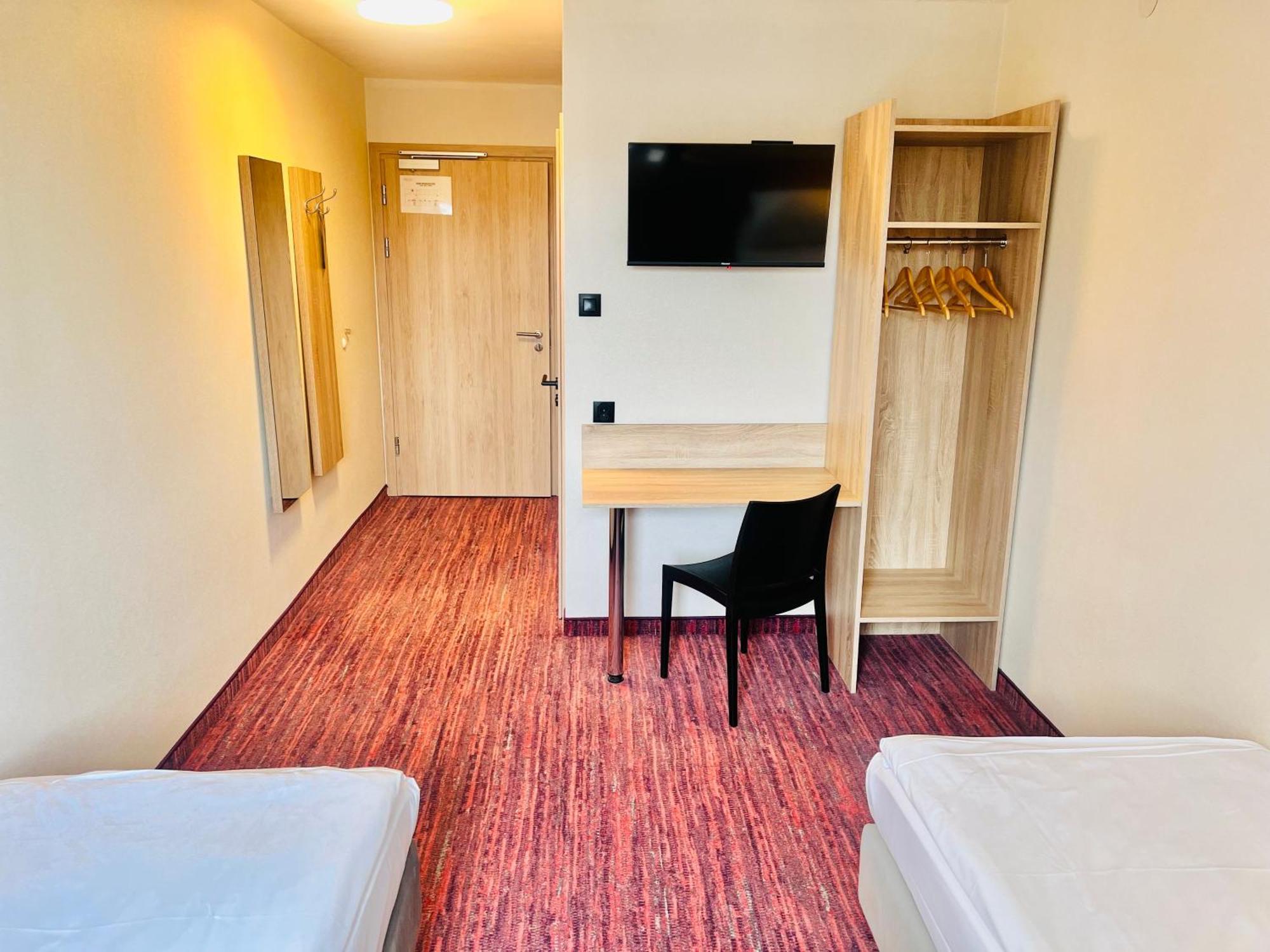 Hotel Rok — Photos 1